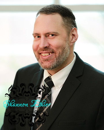 Raymond Cross-AMTA Headshot-Social Media-Shannon Ethier Photography-9