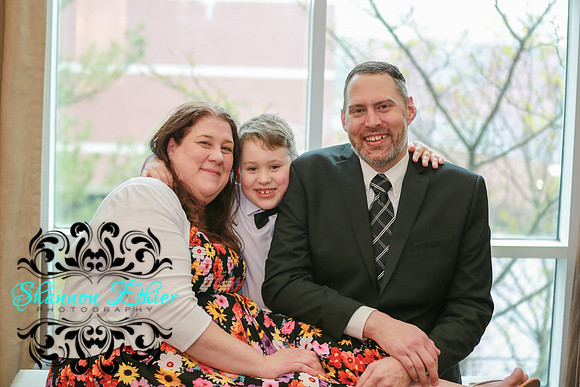 Cross Family-AMTA Headshot Event-Shannon Ethier Photography-19
