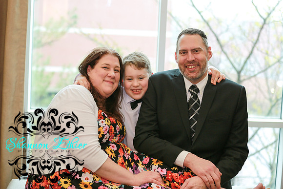 Cross Family-AMTA Headshot Event-Shannon Ethier Photography-17