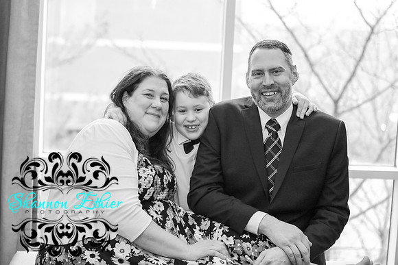 Cross Family-AMTA Headshot Event-Shannon Ethier Photography-18