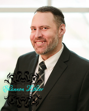 Raymond Cross-AMTA Headshot-Social Media-Shannon Ethier Photography-8