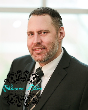 Raymond Cross-AMTA Headshot-Social Media-Shannon Ethier Photography-3