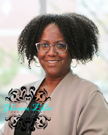 Tonya Brooks-AMTA Headshot-Social Media-Shannon Ethier Photography