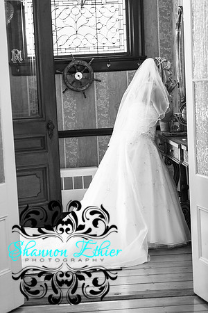 Teceno Nitschke Wedding - Pregame | October 07, 2021 | Shannon Ethier Photography | 9082