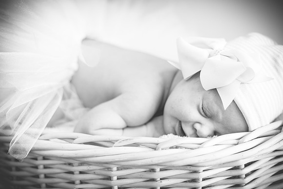 Baby Avery Infant Session -78-2