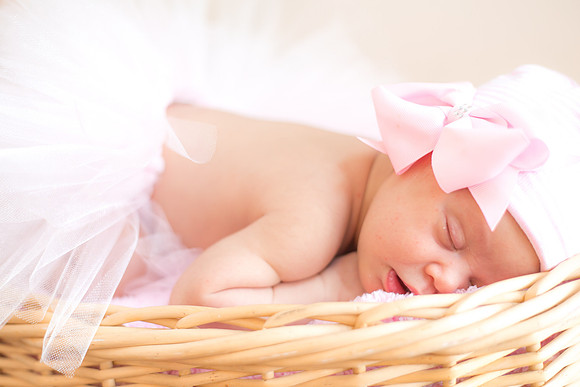 Baby Avery Infant Session -81