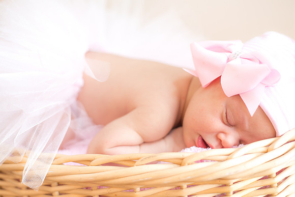Baby Avery Infant Session -82