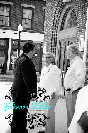 Howard Wedding Candids 4.23.2017 Trevi-0191-2