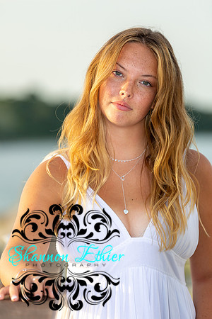 Mackenzie Brodley - WHS 22 - Senior Portrait Photographer - Shannon Ethier Photography
