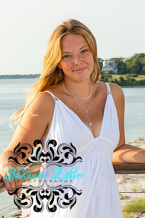 Mackenzie Brodley - WHS 22 - Senior Portraits - Shannon Ethier Photography