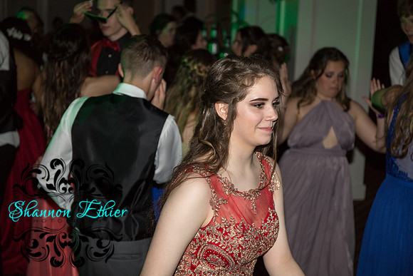 BHS Junior Prom 2018 Candids of the Class of 2019 -6836