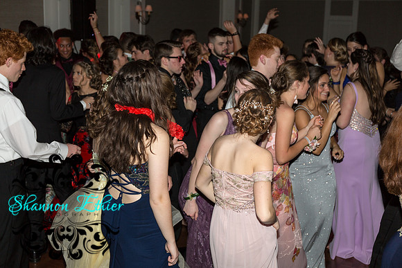 BHS Junior Prom 2018 Candids of the Class of 2019 -6839