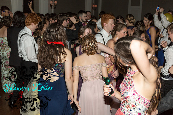 BHS Junior Prom 2018 Candids of the Class of 2019 -6840