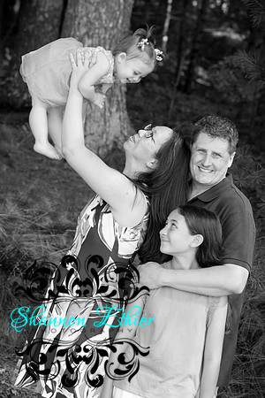 The Hart Family, White Island Pond July 2018 -7737-4
