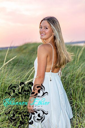 Maren Jones SJP 2024 - Senior Portrait - August 20, 2023 - Shannon Ethier Photography - 8563_