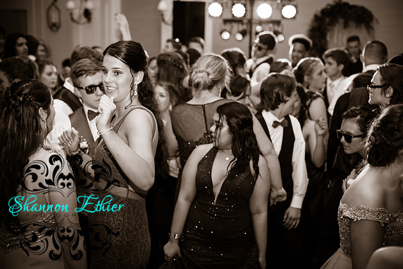 2018 BHS Prom Candids Class of 2019-5472
