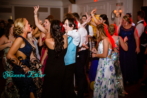 2018 BHS Prom Candids Class of 2019-5499
