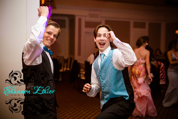 2018 BHS Prom Candids Class of 2019-5517