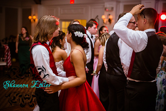 2018 BHS Prom Candids Class of 2019-5534