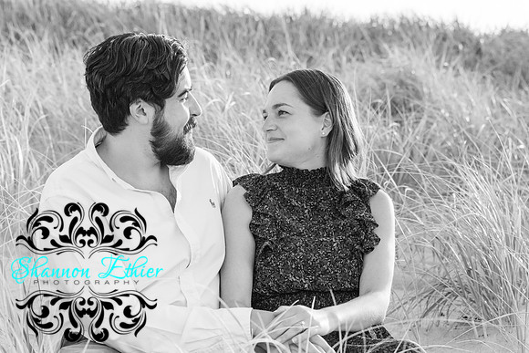 Nick & Laura Engagement Shoot -September 11, 2021 - Shannon Ethier Photography-23