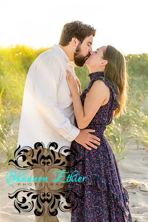 Nick & Laura Engagement Shoot -September 11, 2021 - Shannon Ethier Photography-41