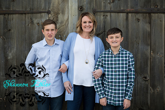 The Mooney Family 2019-0237