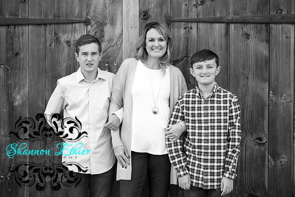 The Mooney Family 2019-0237-2