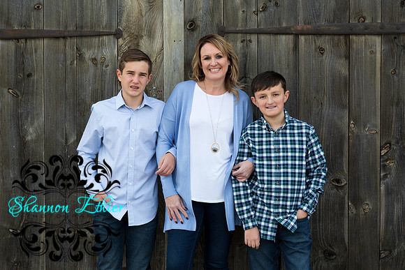 The Mooney Family 2019-0240