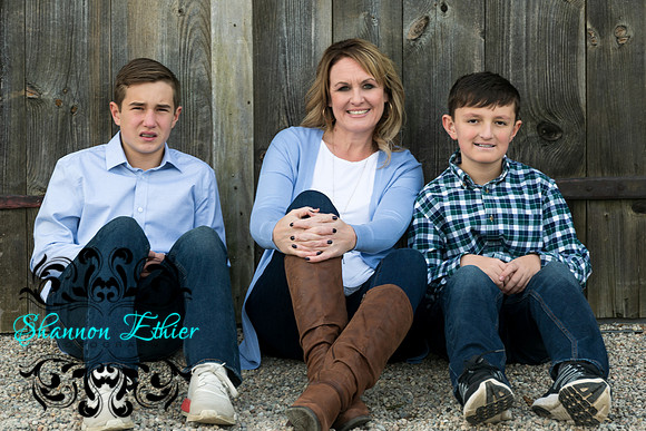 The Mooney Family 2019-0249
