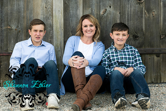 The Mooney Family 2019-0250