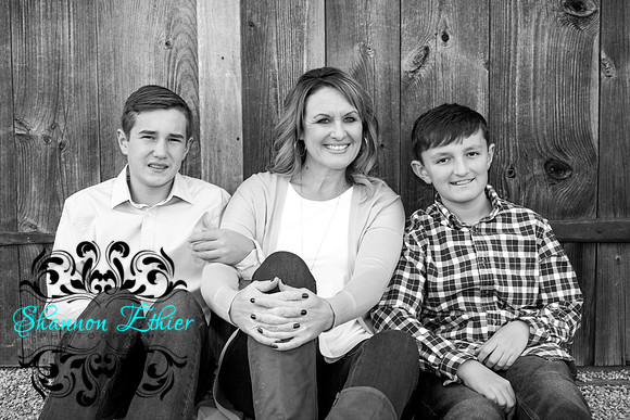 The Mooney Family 2019-0252-2