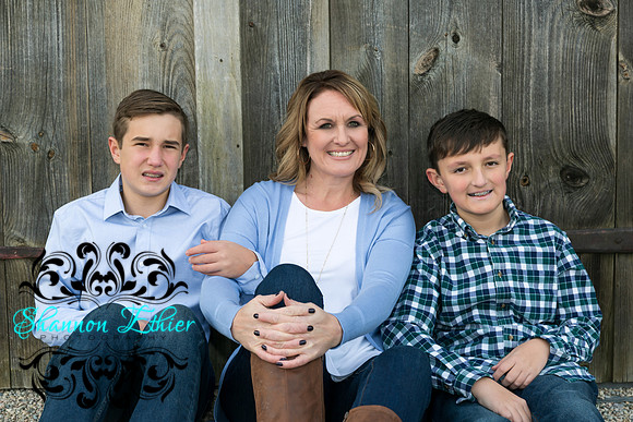 The Mooney Family 2019-0255