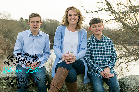 The Mooney Family 2019-0262