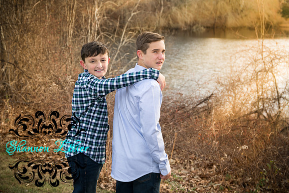 The Mooney Family 2019-0280