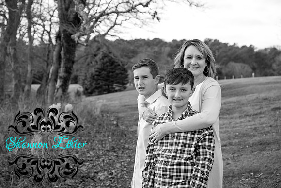 The Mooney Family 2019-0291-2