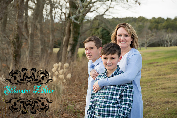 The Mooney Family 2019-0292
