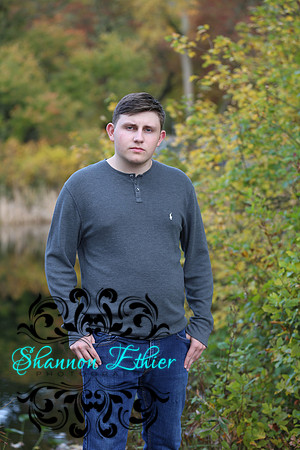Evan Senior Portraits 2022 -October 25, 2021 - Shannon Ethier Photography-6