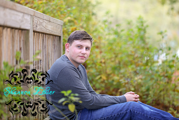 Evan Senior Portraits 2022 -October 25, 2021 - Shannon Ethier Photography-5