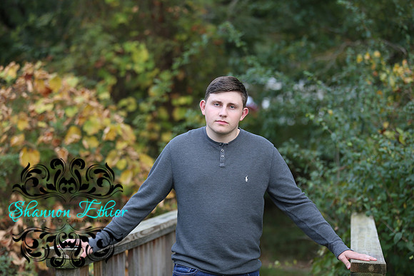Evan Senior Portraits 2022 -October 25, 2021 - Shannon Ethier Photography-8