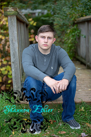 Evan Senior Portraits 2022 -October 25, 2021 - Shannon Ethier Photography-18