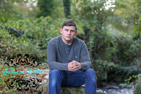 Evan Senior Portraits 2022 -October 25, 2021 - Shannon Ethier Photography