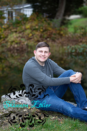 Evan Senior Portraits 2022 -October 25, 2021 - Shannon Ethier Photography-21