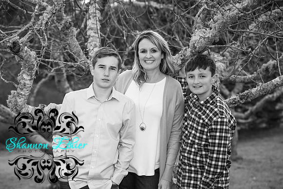 Mooney Family 2019! Final Images-0425-2