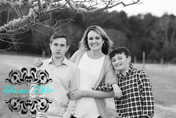 Mooney Family 2019! Final Images-0440-2
