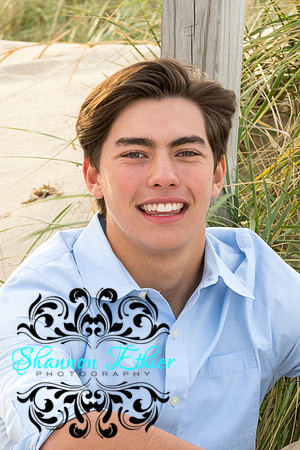 Nunes_Johnathan_SeniorPhoto-4865-2