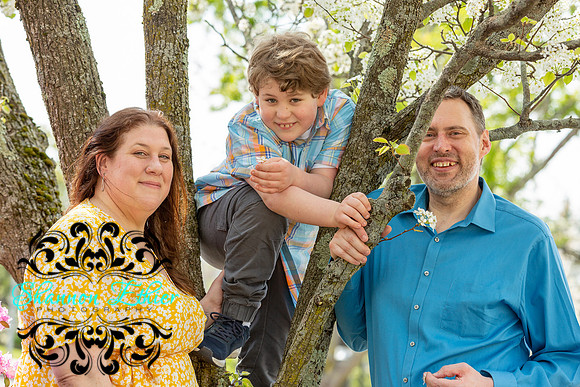 Cross Family - Shannon Ethier Photography - April 28, 2024-15