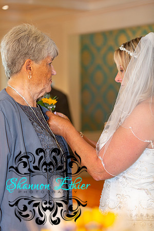Teceno Nitschke Wedding - Pregame | October 07, 2021 | Shannon Ethier Photography | 9201
